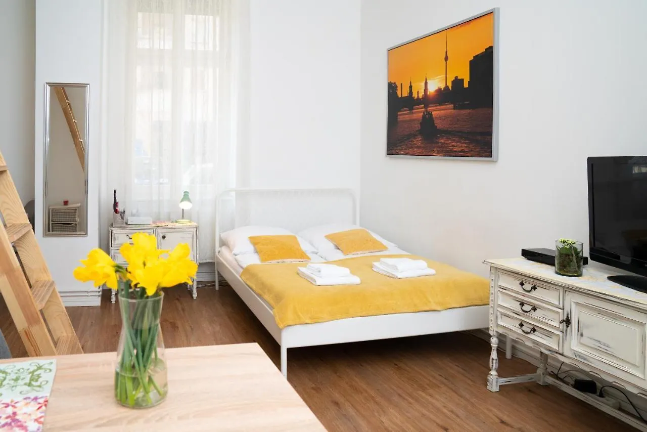 City Studio Apartment In Friedrichshain Berlin