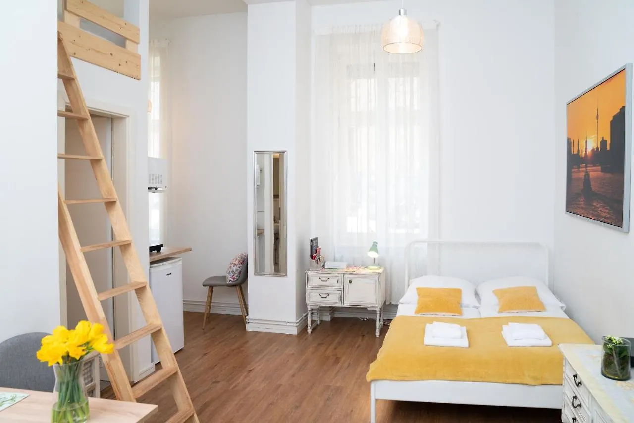 City Studio Apartment In Friedrichshain Berlin