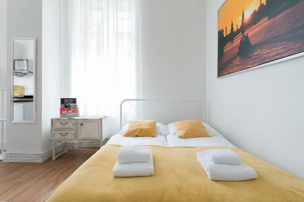 City Studio Apartment In Friedrichshain Berlín